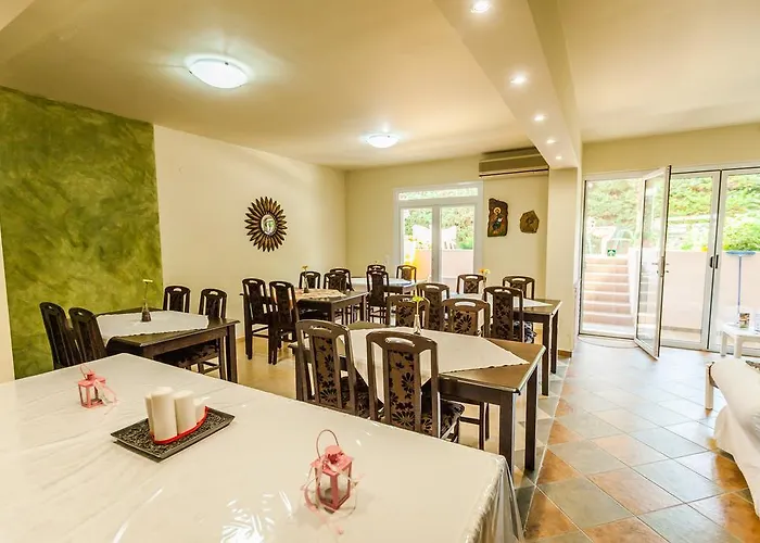 Отель Porto Daliani *