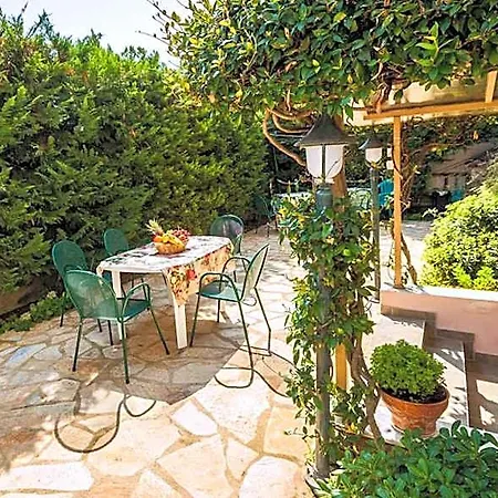 Hotel Porto Daliani *